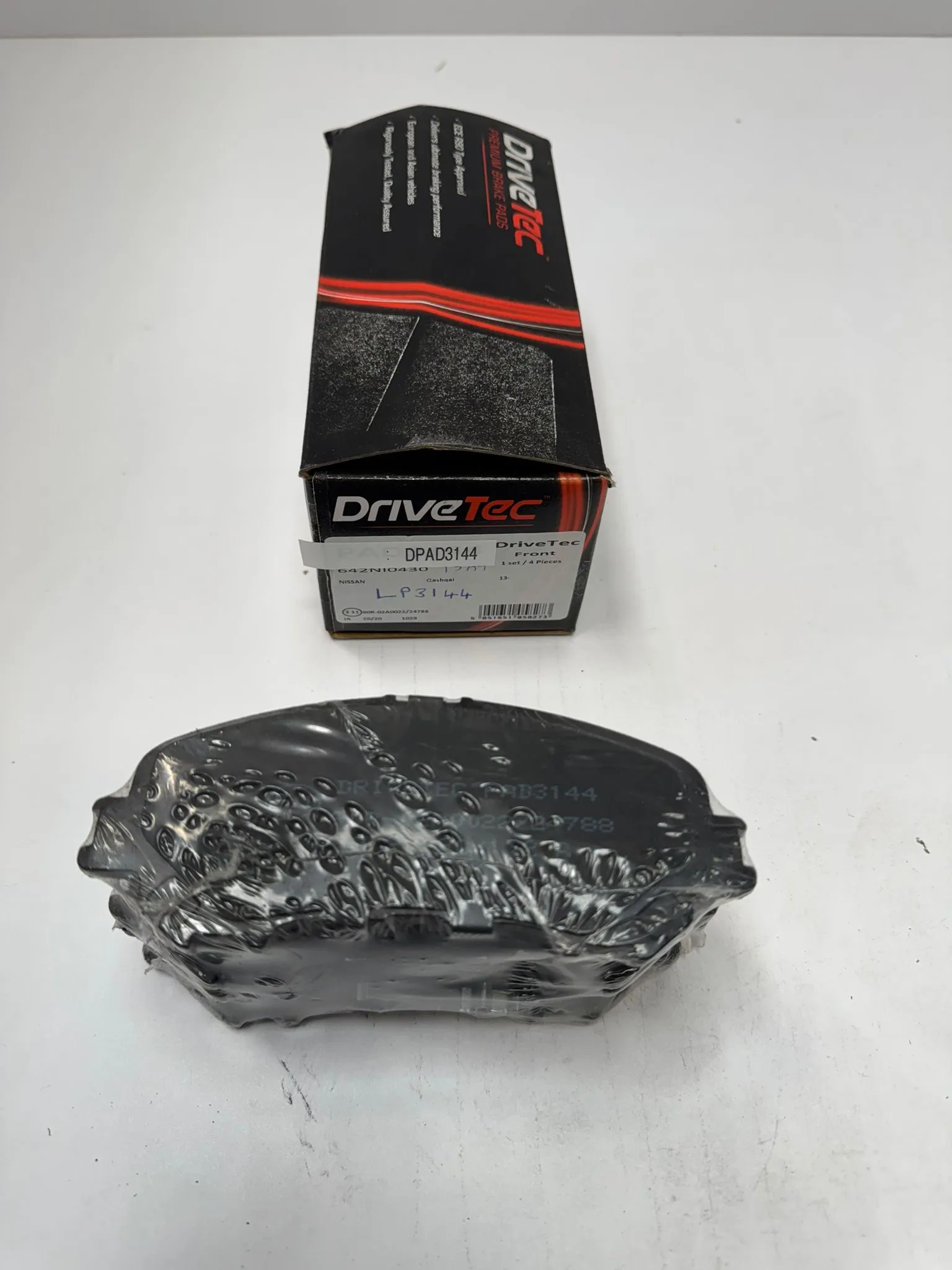 BRAKE PADS 